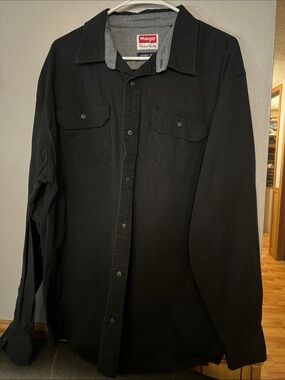 Wrangler Black Long Sleeve Button Down Shirt